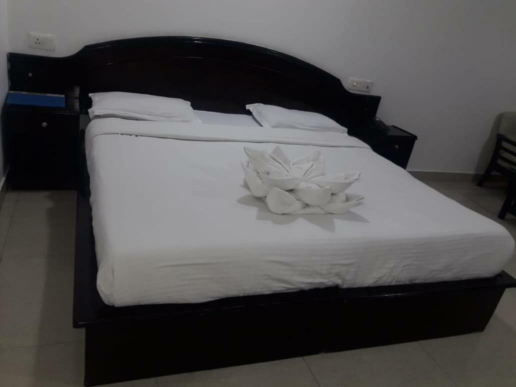 Hotel Vindhwashni Haldwani Ngoại thất bức ảnh